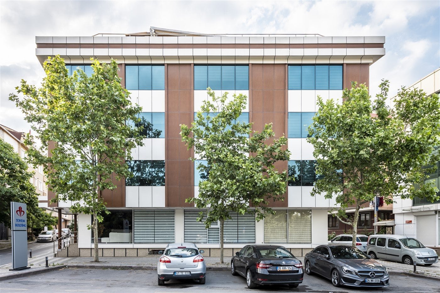TOHUM HOLDİNG YÖNETİM BİNASI | YAPI24 İNŞAAT